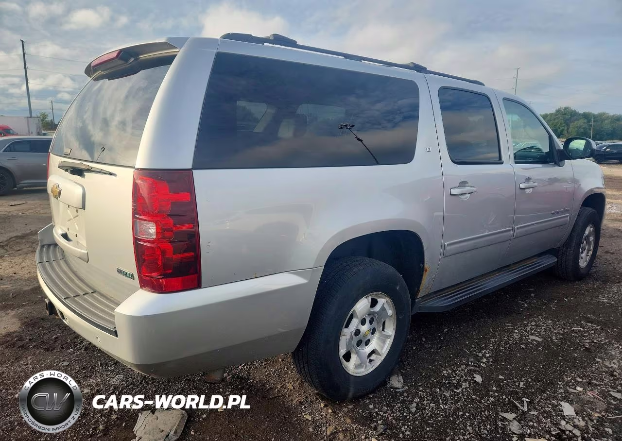 2011 Chevrolet Suburban K1500 Lt VIN:1GNSKJE36BR135033 - 3