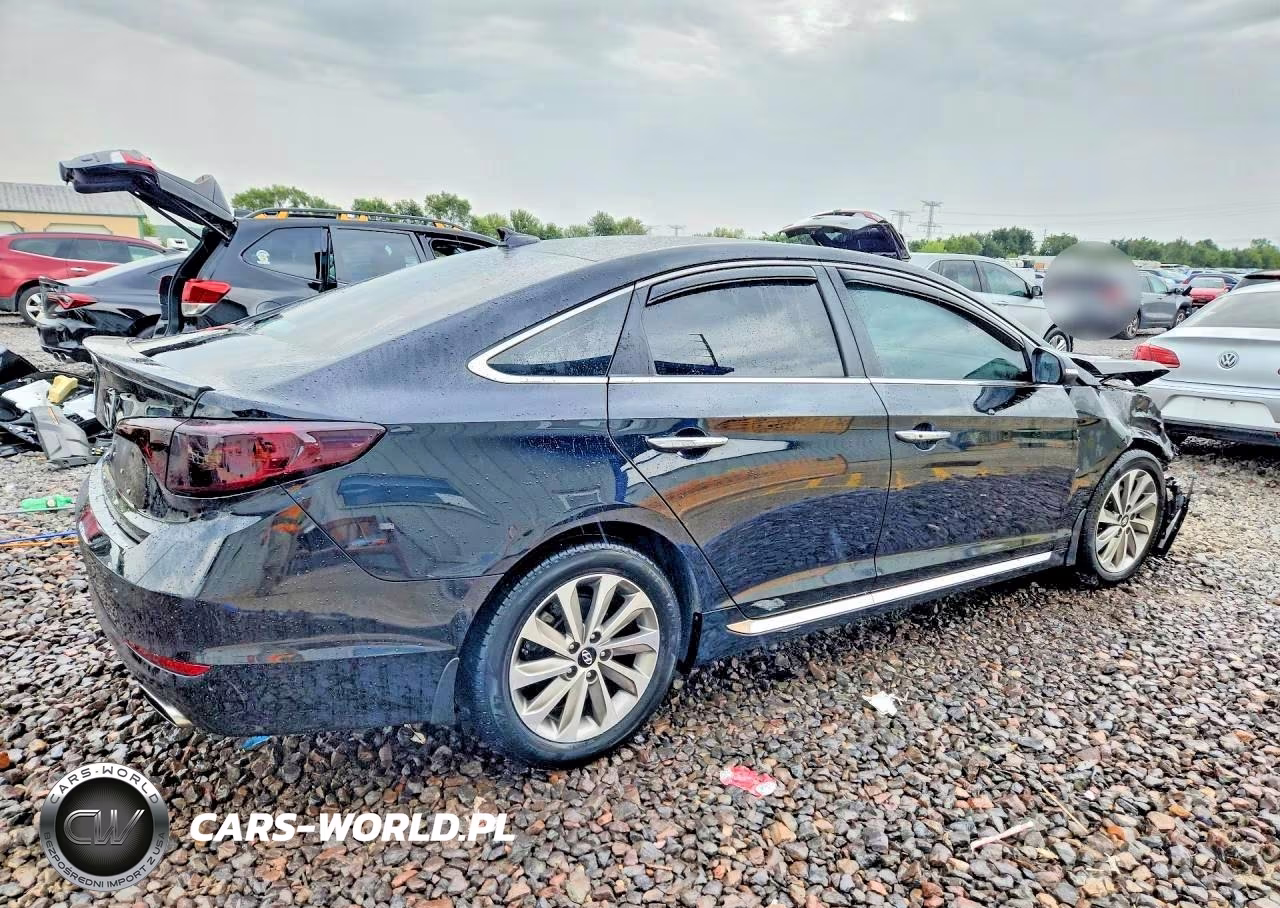 2017 Hyundai Sonata Sport VIN:5NPE34AF3HH500126 - 3