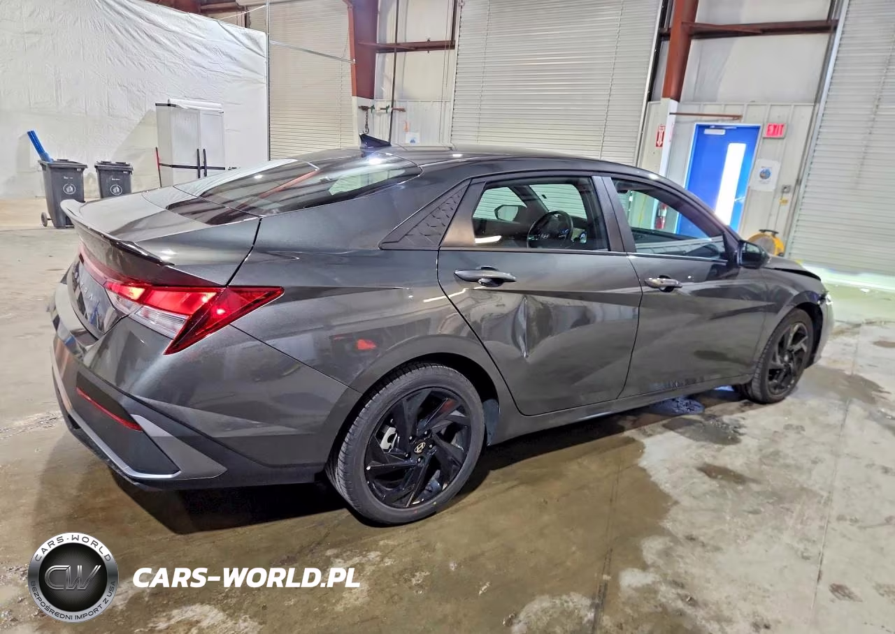 2026 Hyundai Elantra Sel Sport VIN:KMHLM4DG0TU163627 - 3