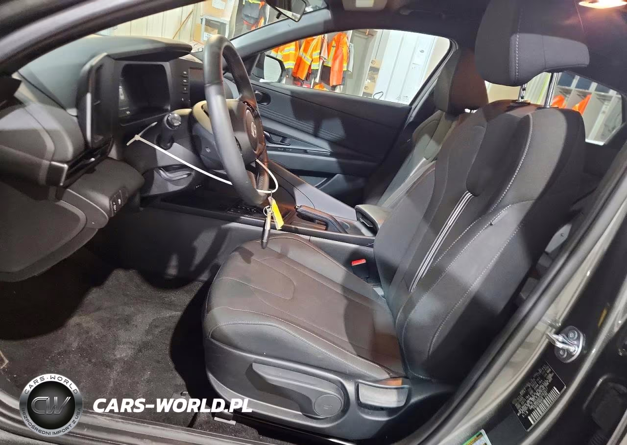 2026 Hyundai Elantra Sel Sport VIN:KMHLM4DG0TU163627 - 7