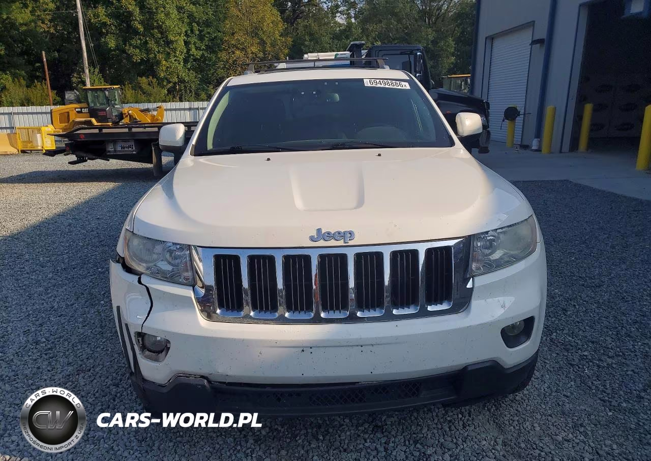 2012 Jeep Grand Cherokee Laredo VIN:1C4RJFAG2CC161682 - 5