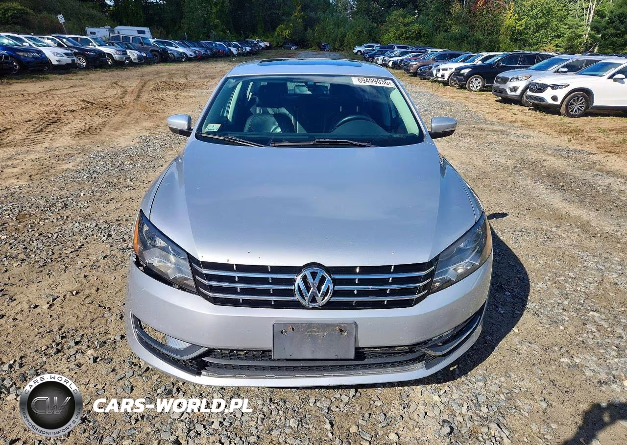 2013 Volkswagen Passat Sel VIN:1VWCP7A33DC072211 - 5