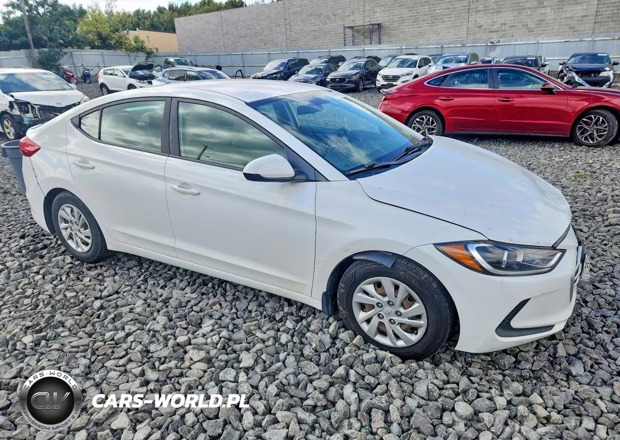 2018 Hyundai Elantra Se VIN:5NPD74LF5JH380493 - 4