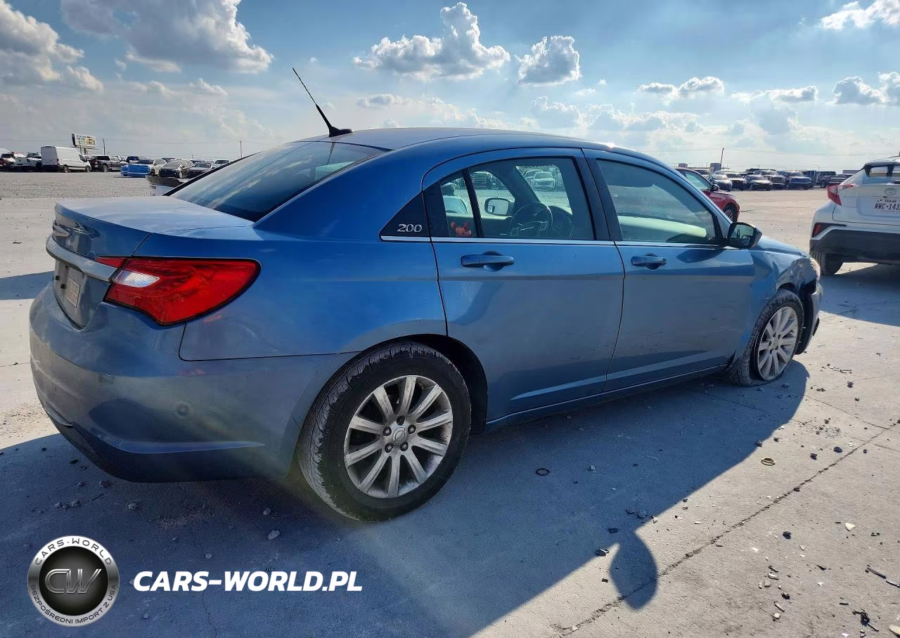 2011 Chrysler 200 Touring VIN:1C3BC1FG3BN533075 - 3