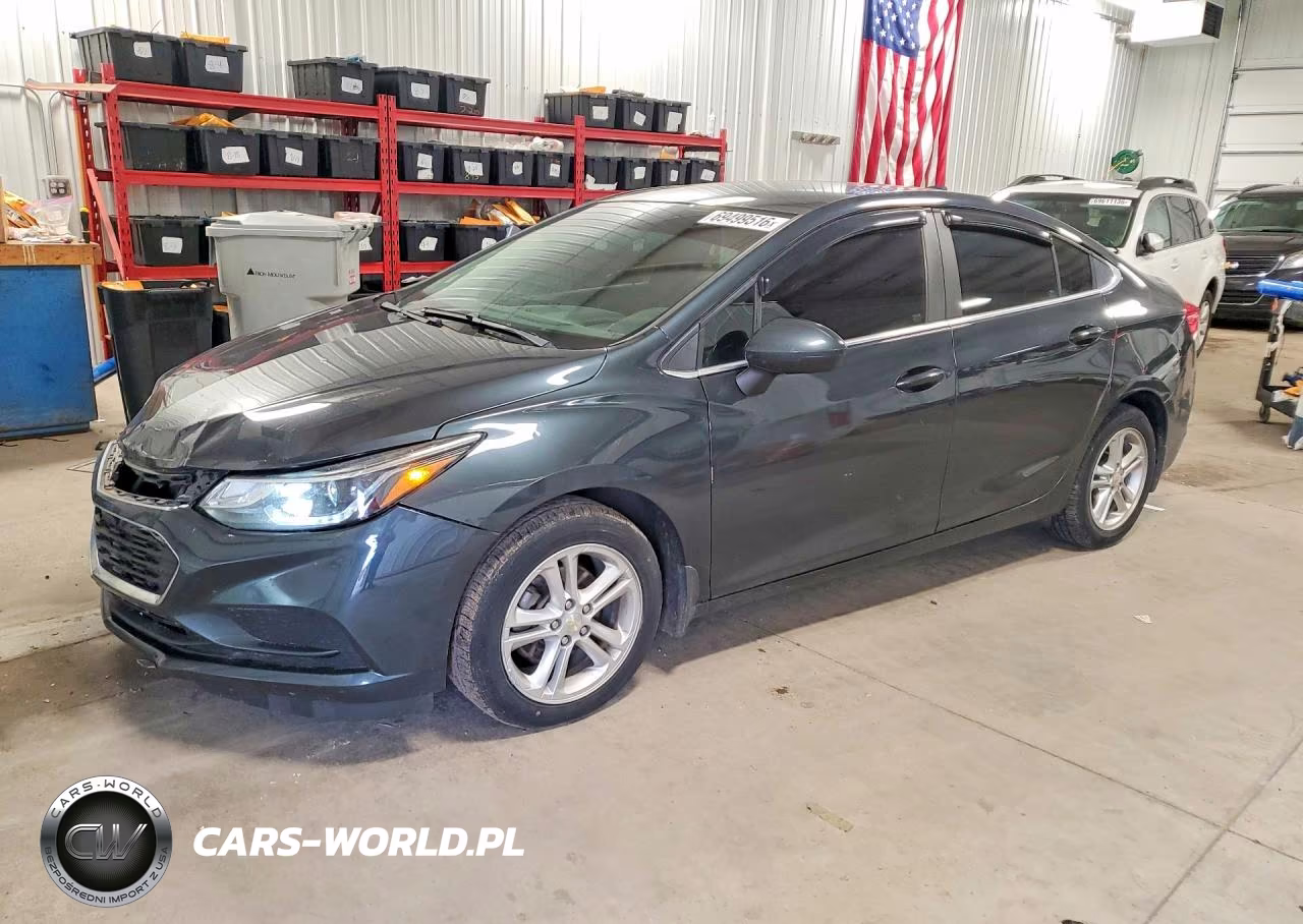 2018 Chevrolet Cruze Lt VIN:1G1BG5SE6J7211506 - 1