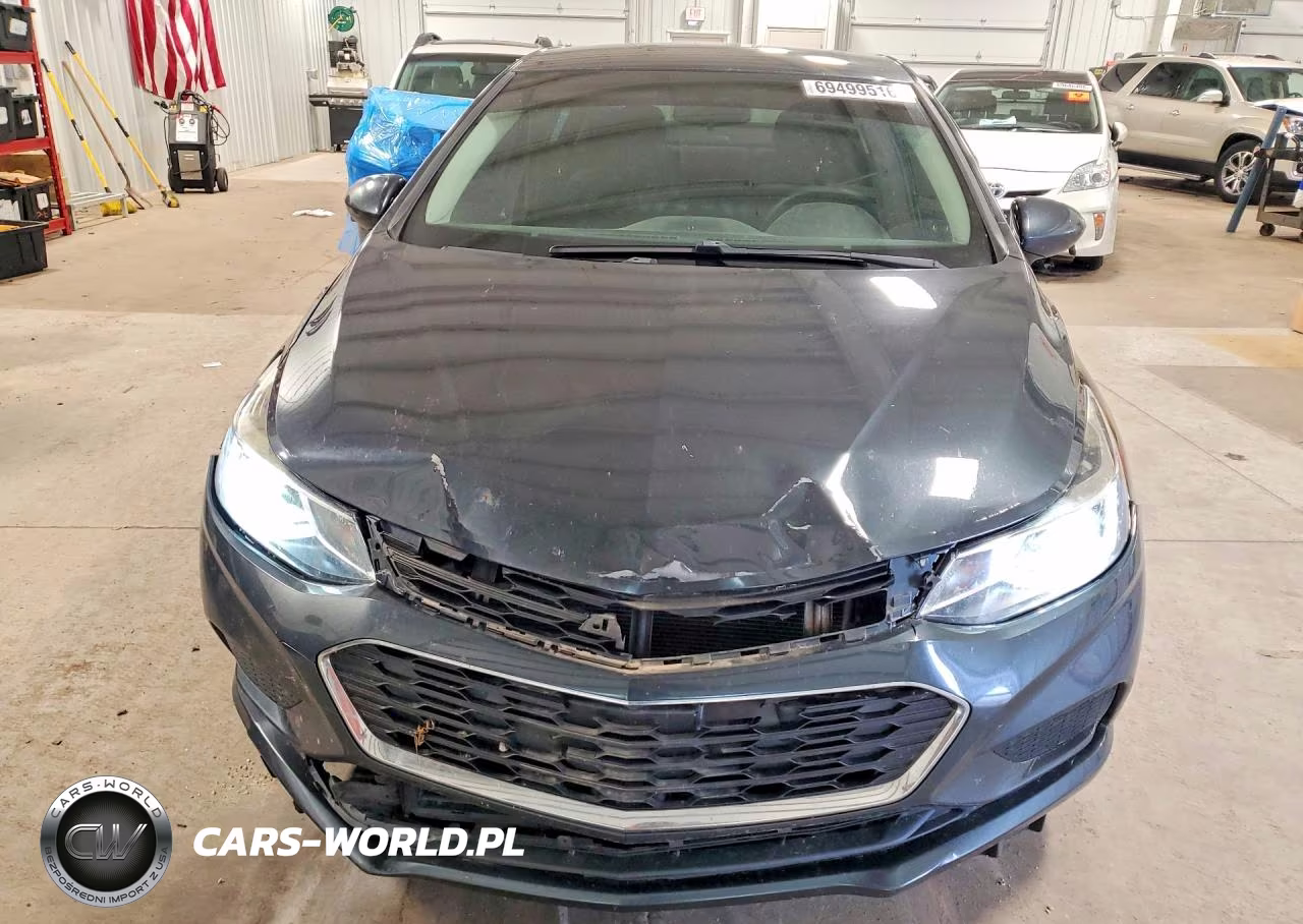 2018 Chevrolet Cruze Lt VIN:1G1BG5SE6J7211506 - 5