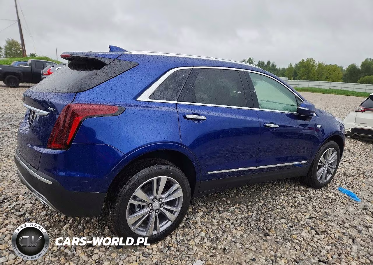 2026 Cadillac Xt5 Premium Luxury VIN:1GYKNDRS4TZ118262 - 3