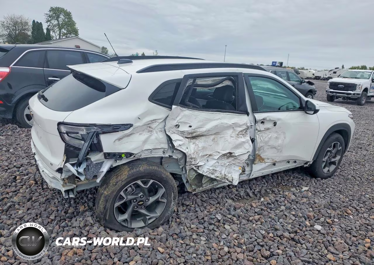 2025 Chevrolet Trax 1Lt VIN:KL77LHEP5SC215611 - 3