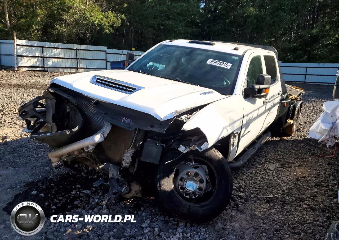 2018 Chevrolet Silverado 3500 VIN:1GC4KYCYXJF153995 - 1