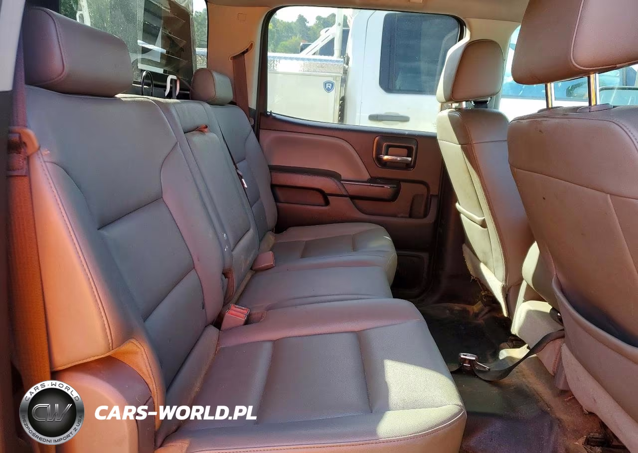 2018 Chevrolet Silverado 3500 VIN:1GC4KYCYXJF153995 - 10