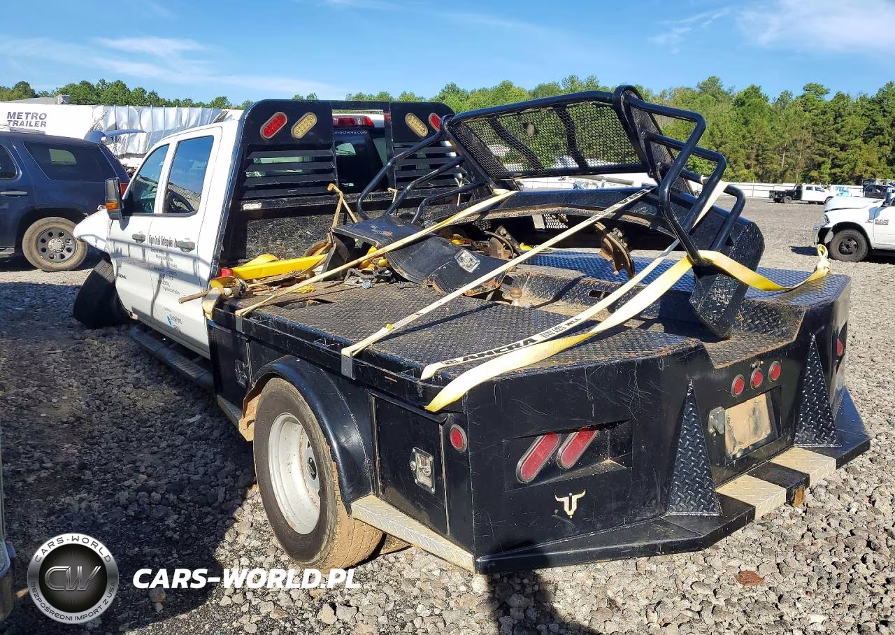2018 Chevrolet Silverado 3500 VIN:1GC4KYCYXJF153995 - 2