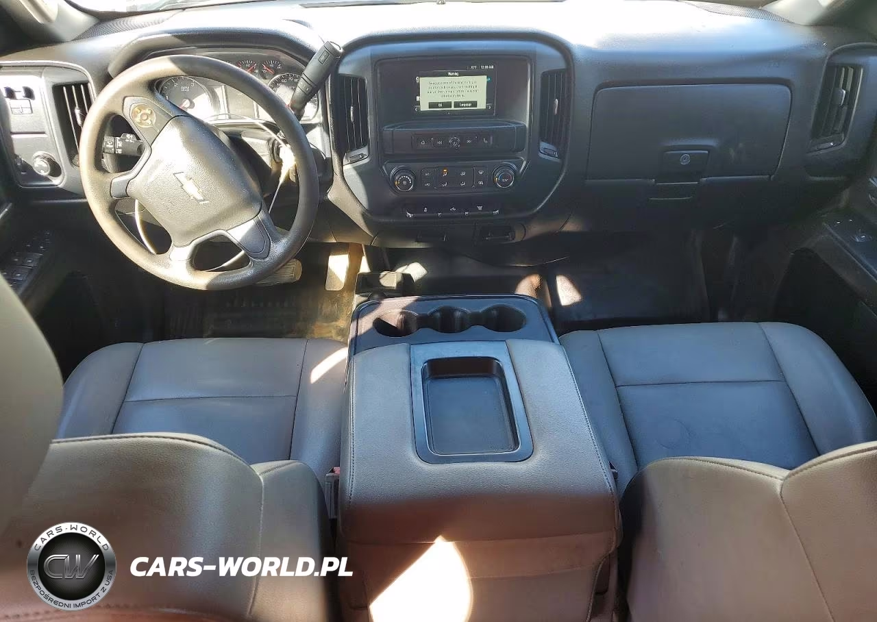 2018 Chevrolet Silverado 3500 VIN:1GC4KYCYXJF153995 - 8
