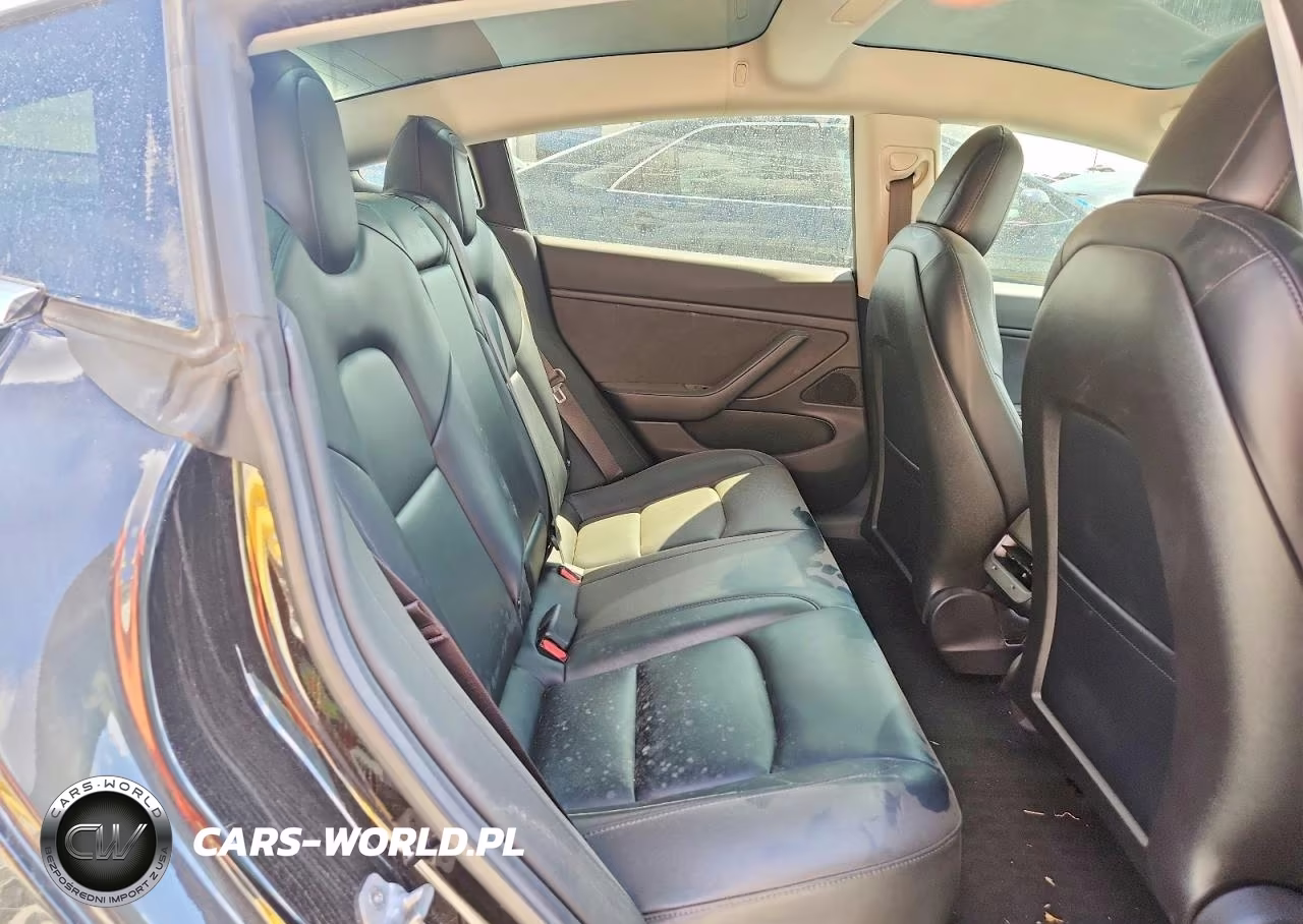 2018 Tesla Model 3 VIN:5YJ3E1EA0JF070283 - 10