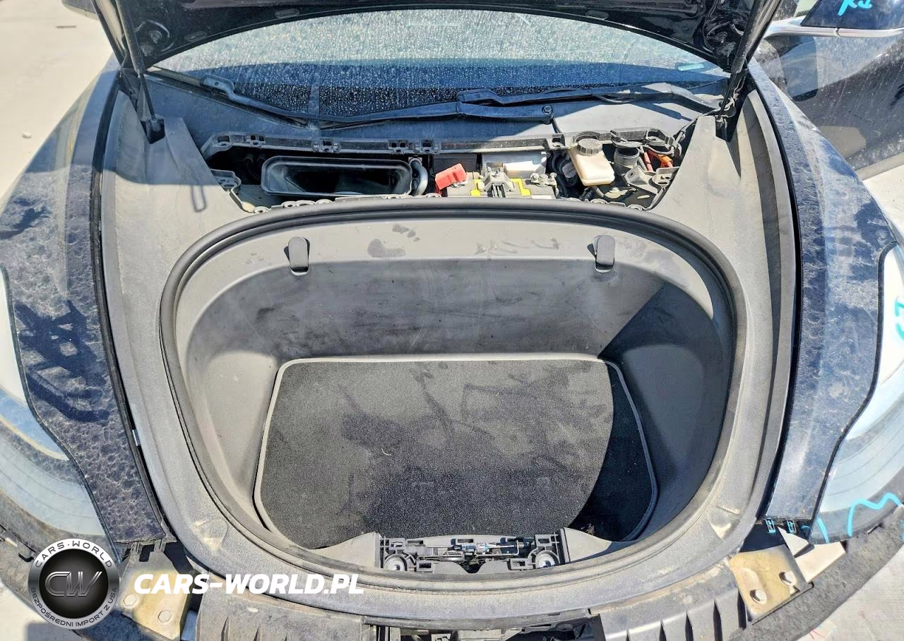 2018 Tesla Model 3 VIN:5YJ3E1EA0JF070283 - 11