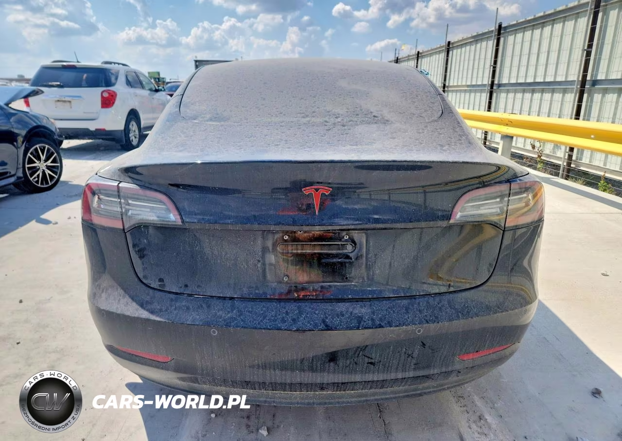 2018 Tesla Model 3 VIN:5YJ3E1EA0JF070283 - 6
