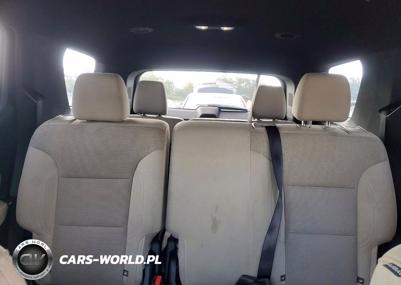 2022 Chevrolet Traverse Ls VIN:1GNERFKW6NJ105294 - 10