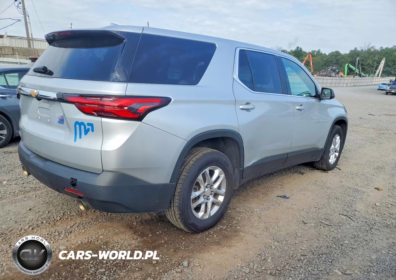 2022 Chevrolet Traverse Ls VIN:1GNERFKW6NJ105294 - 3