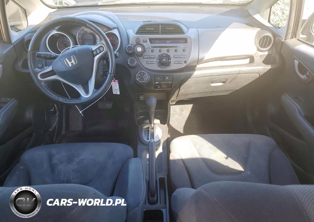 2010 Honda Fit Sport VIN:JHMGE8H45AC006025 - 8