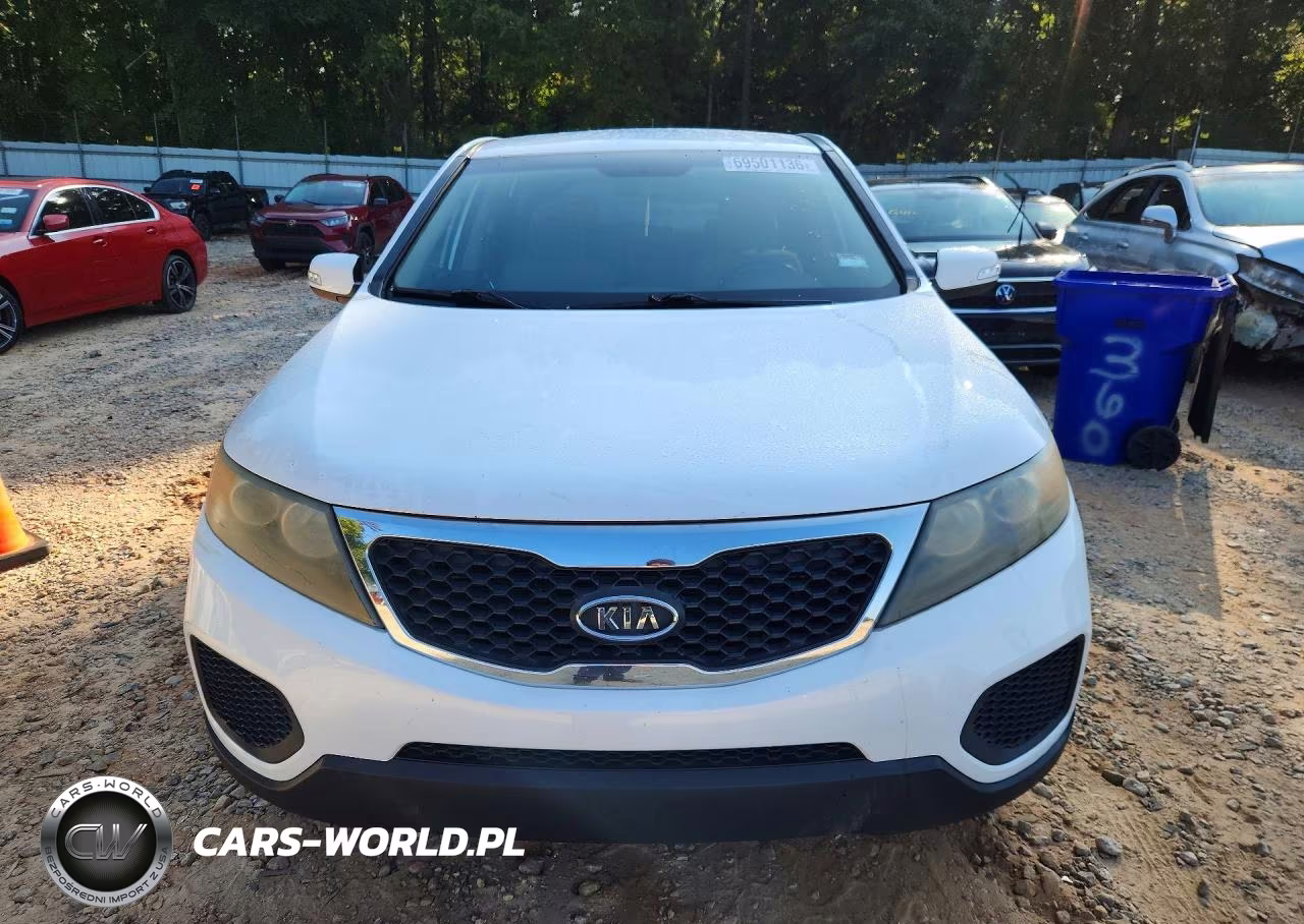 2011 Kia Sorento Lx VIN:5XYKT3A17BG161841 - 5