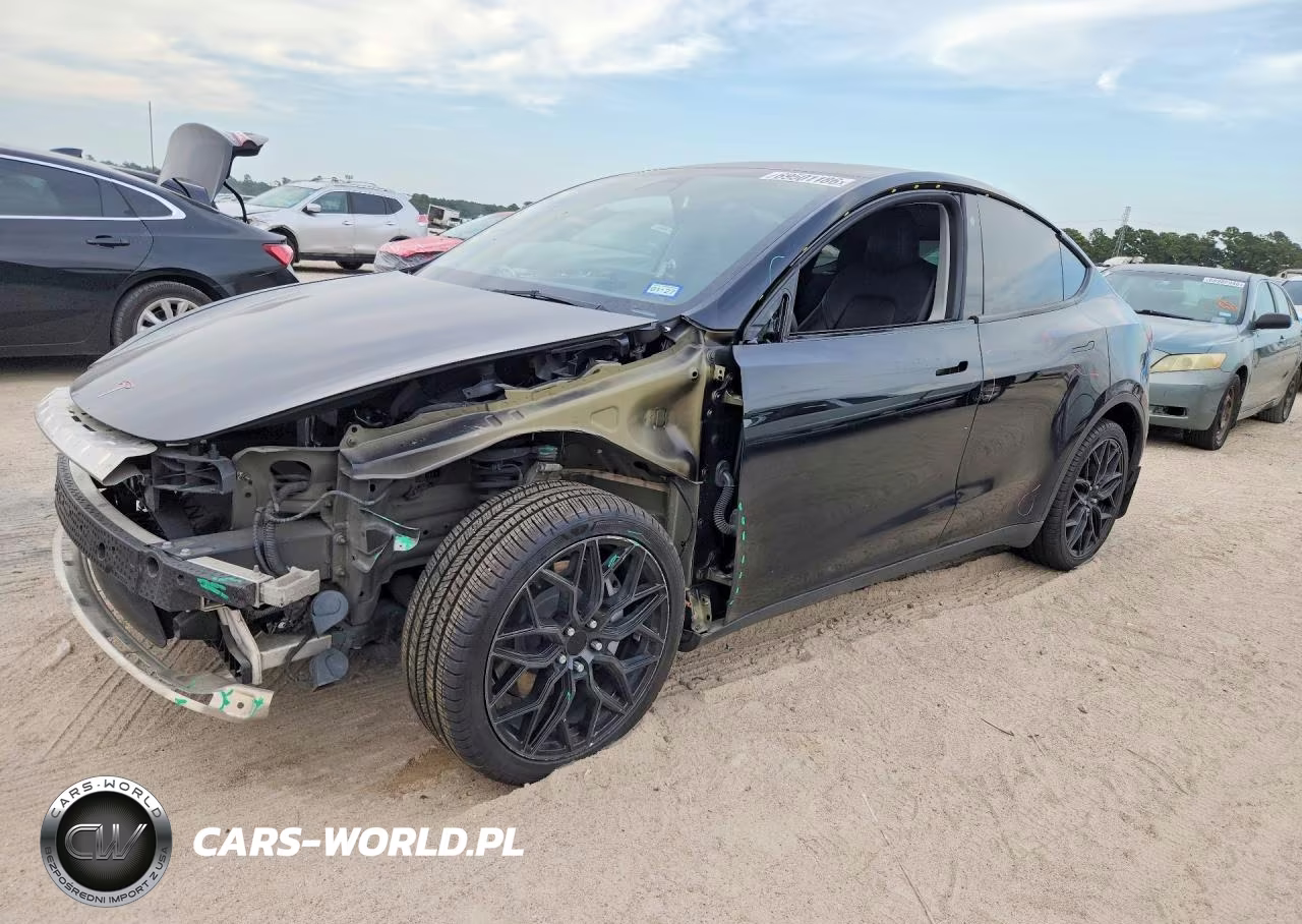 2023 Tesla Model Y – zdjęcie 1 z 13