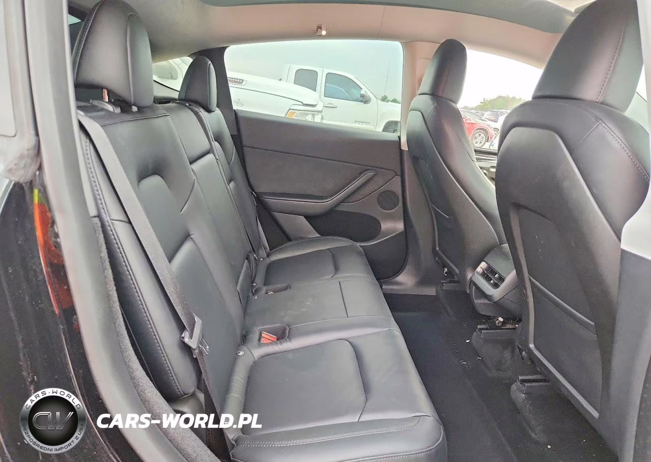 2023 Tesla Model Y VIN:7SAYGDEE5PA051807 - 11