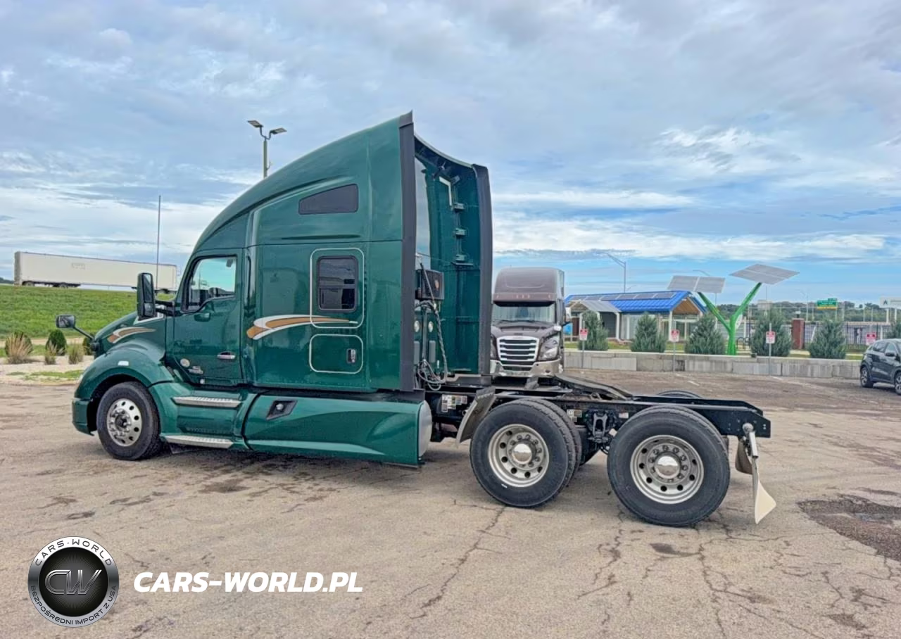 2021 Kenworth T680 Semi Truck VIN:1XKYDP9X6MJ469212 - 3