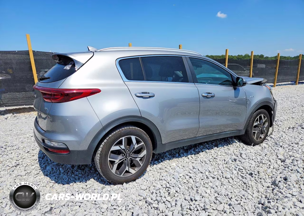 2020 Kia Sportage Ex VIN:KNDPNCAC4L7660208 - 3