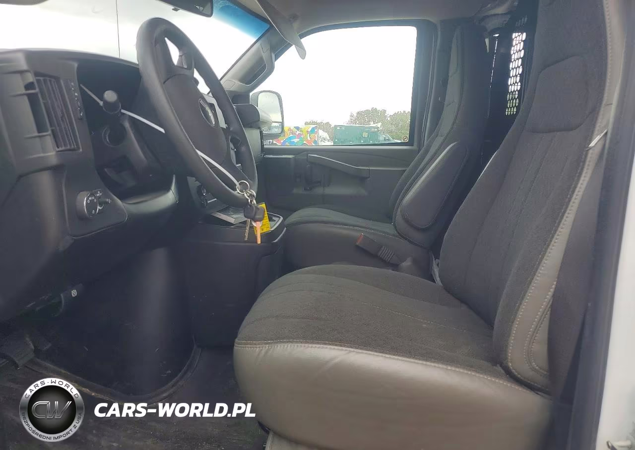 2024 GMC Savana G2500 VIN:1GTW7AFP2R1221025 - 7