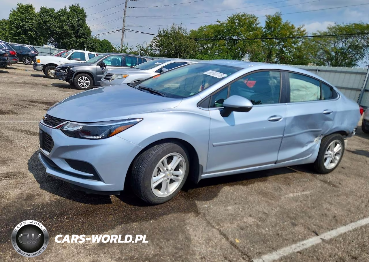 2018 Chevrolet Cruze Lt VIN:1G1BE5SM7J7231096 - 1