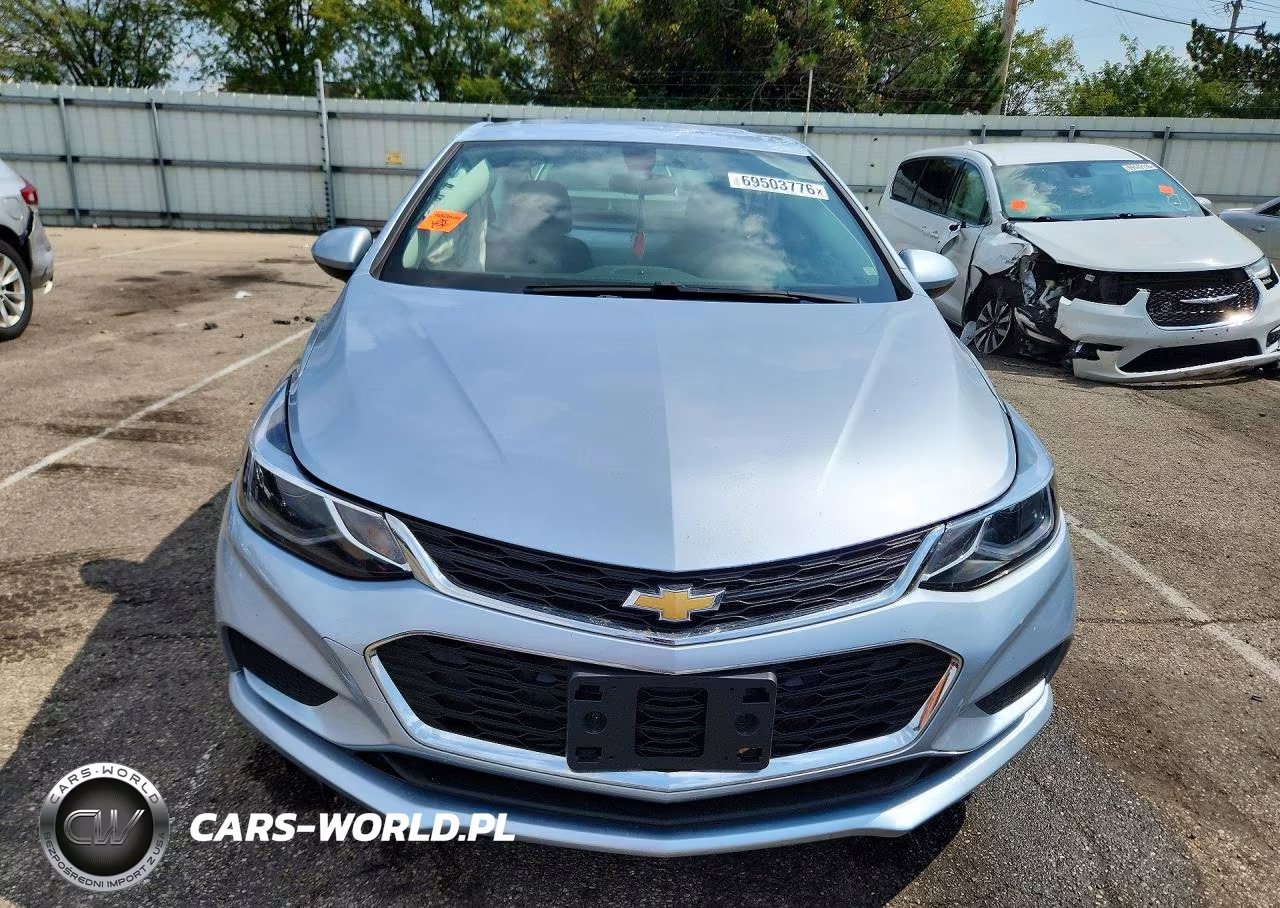 2018 Chevrolet Cruze Lt VIN:1G1BE5SM7J7231096 - 5