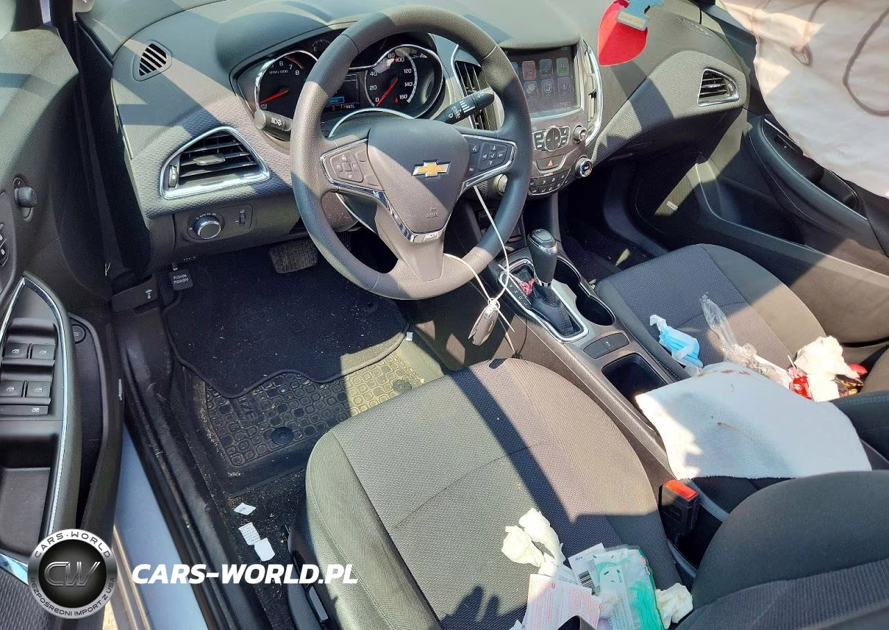 2018 Chevrolet Cruze Lt VIN:1G1BE5SM7J7231096 - 8
