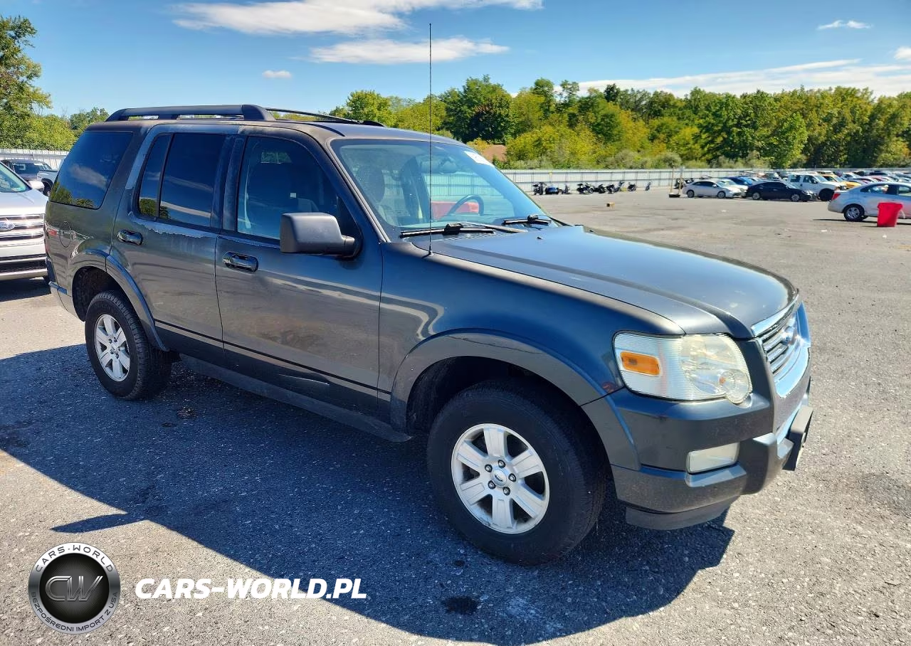 2010 Ford Explorer Xlt VIN:1FMEU7DE4AUA12019 - 4