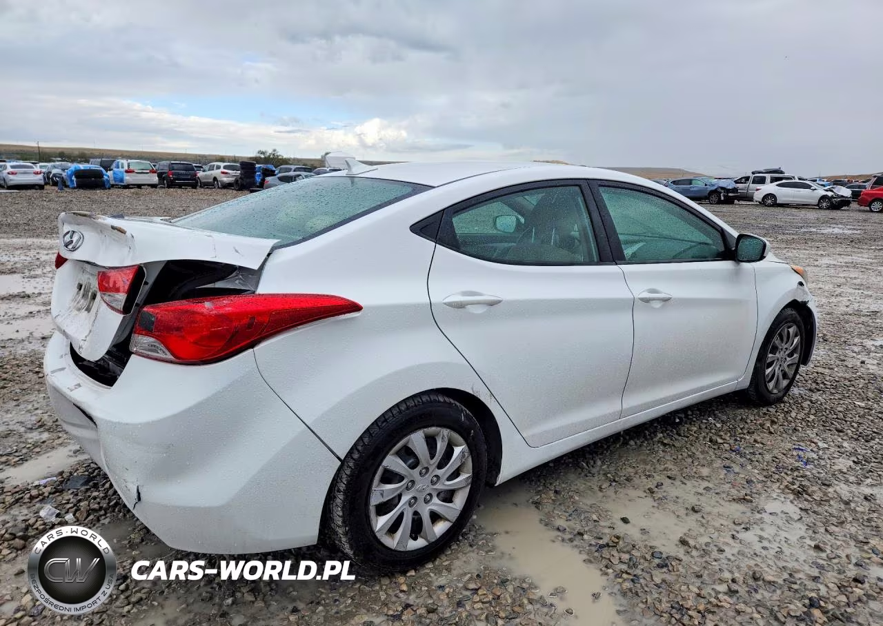 2013 Hyundai Elantra Gls VIN:5NPDH4AE6DH208792 - 3