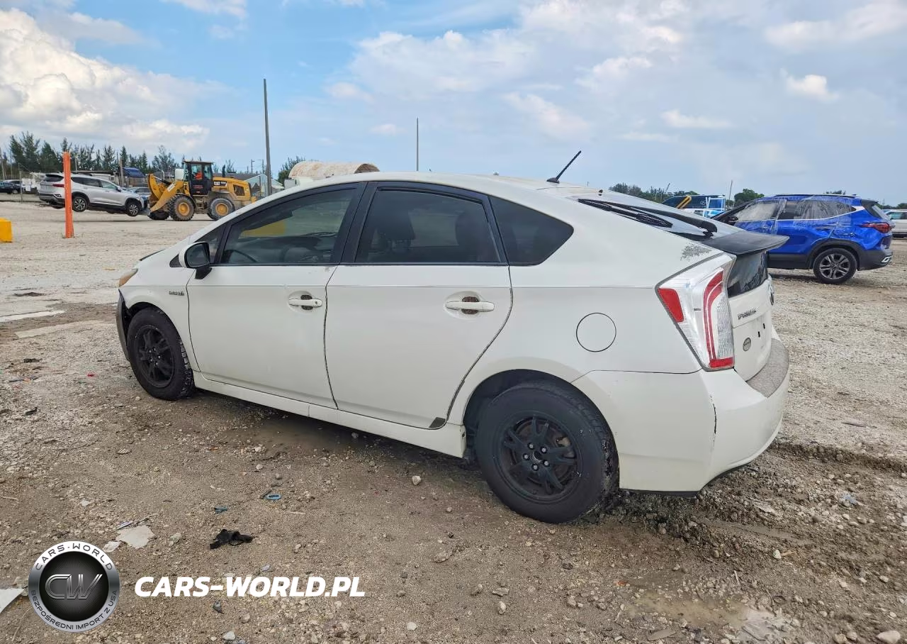 2014 Toyota Prius Two VIN:JTDKN3DU1E1759069 - 2