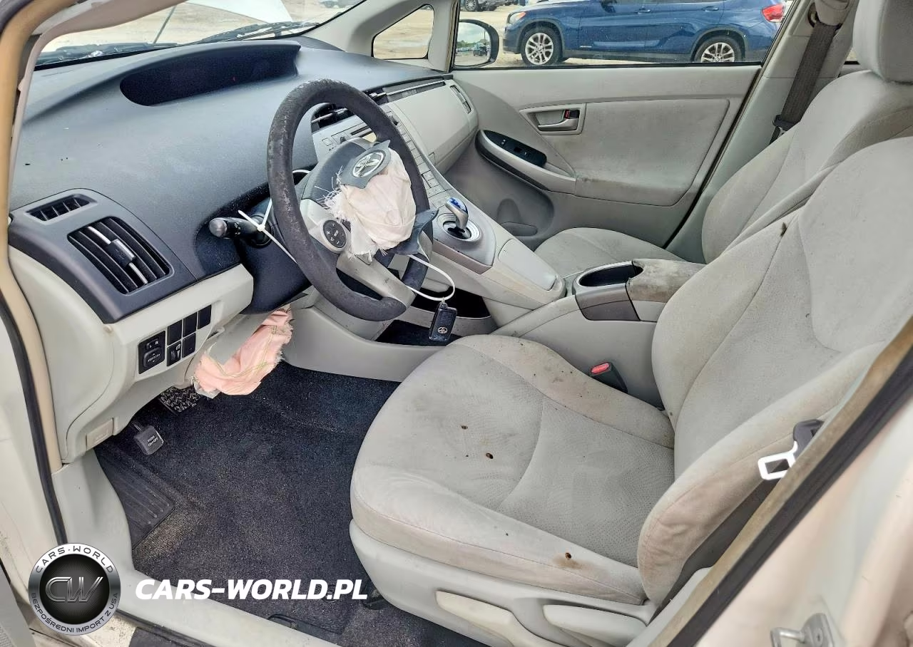 2014 Toyota Prius Two VIN:JTDKN3DU1E1759069 - 7
