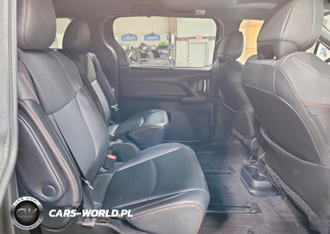 2021 Toyota Sienna Xse VIN:5TDXRKEC1MS019775 - 11