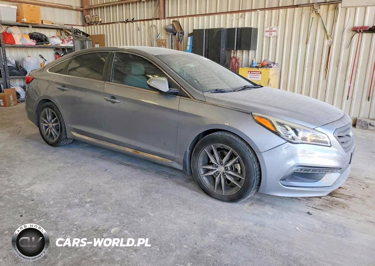 2017 Hyundai Sonata Sport 2.0T VIN:5NPE34AB0HH502056 - 4