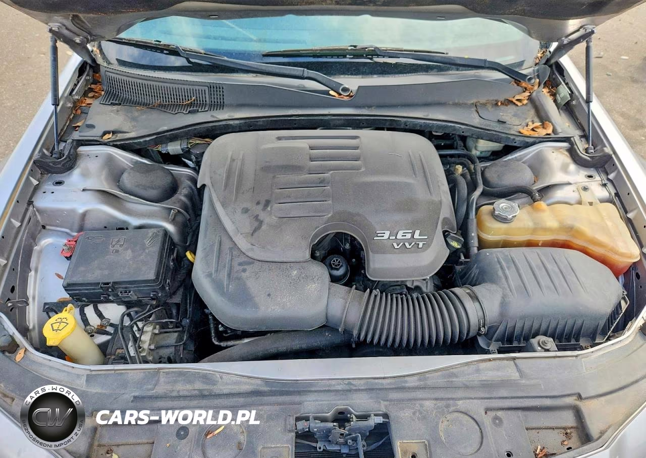 2014 Chrysler 300 VIN:2C3CCAAG7EH330098 - 11