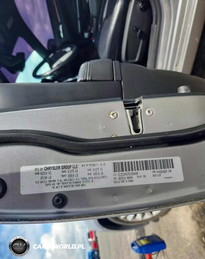 2014 Chrysler 300 VIN:2C3CCAAG7EH330098 - 12