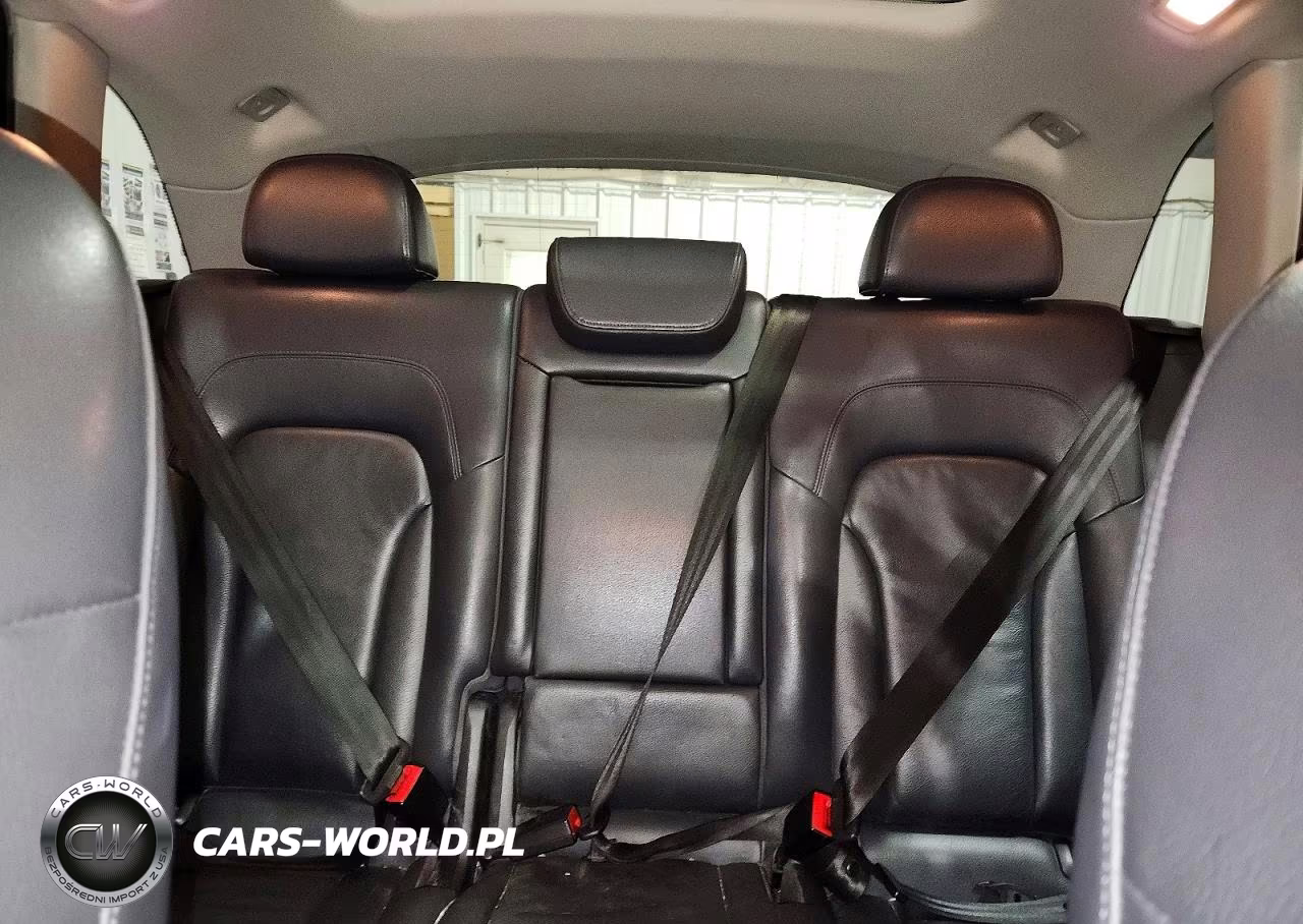 2011 Audi Q5 Premium Plus VIN:WA1LFAFP8BA081066 - 10