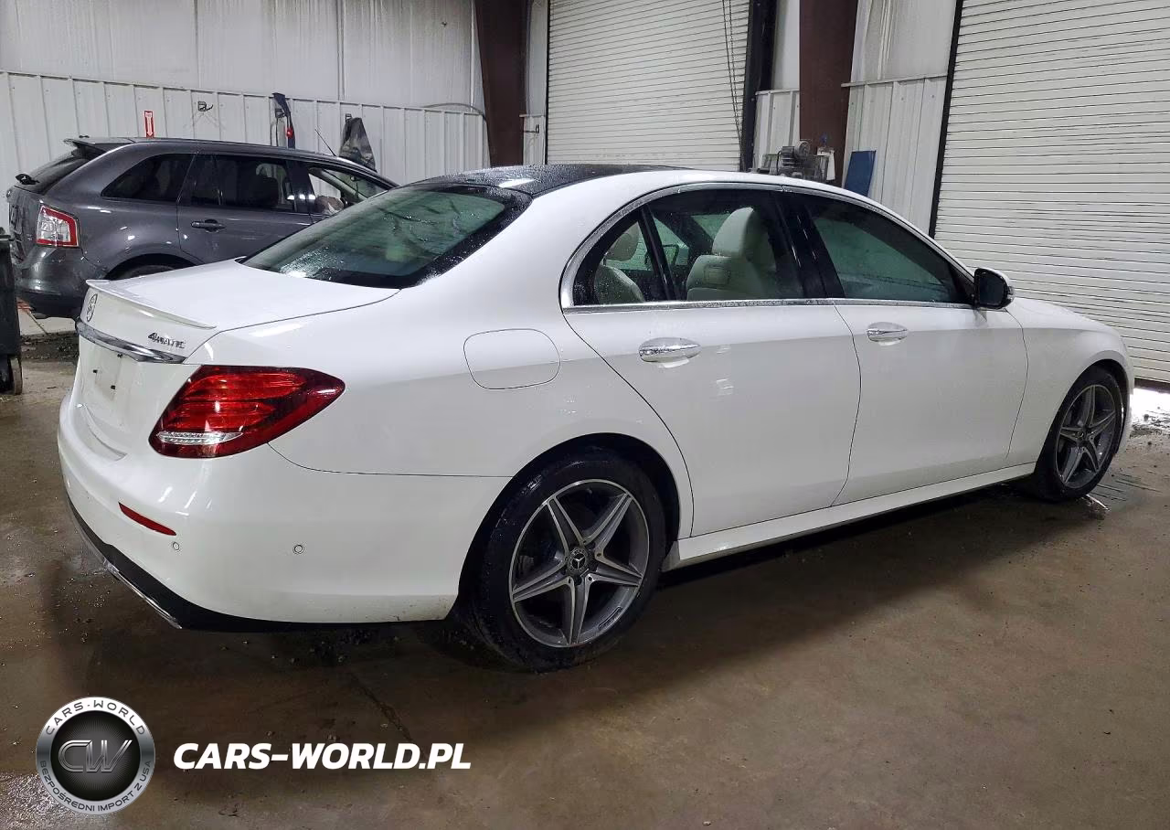 2018 Mercedes-Benz E 300 4Matic VIN:WDDZF4KB8JA388818 - 3