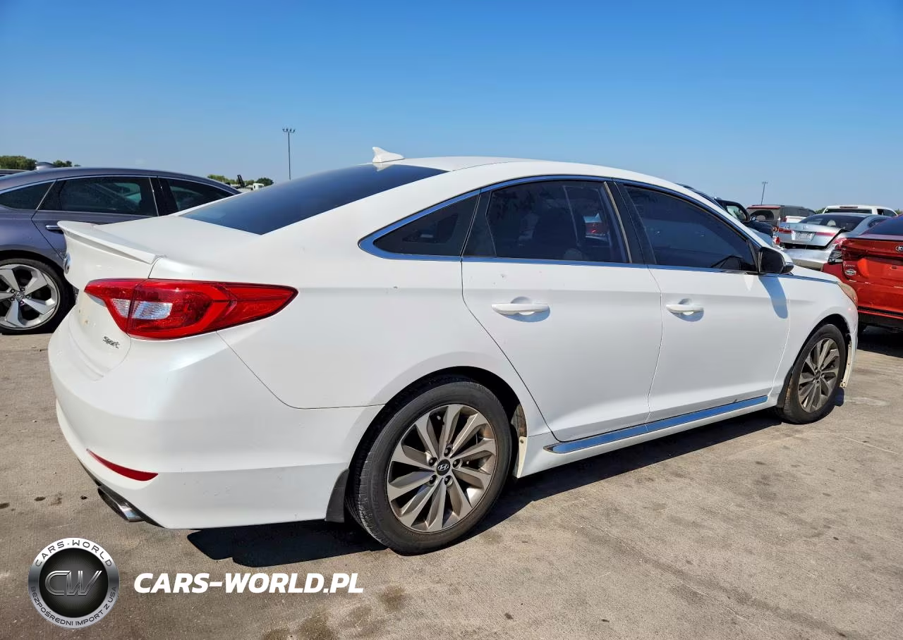2016 Hyundai Sonata Sport VIN:5NPE34AF6GH433875 - 3