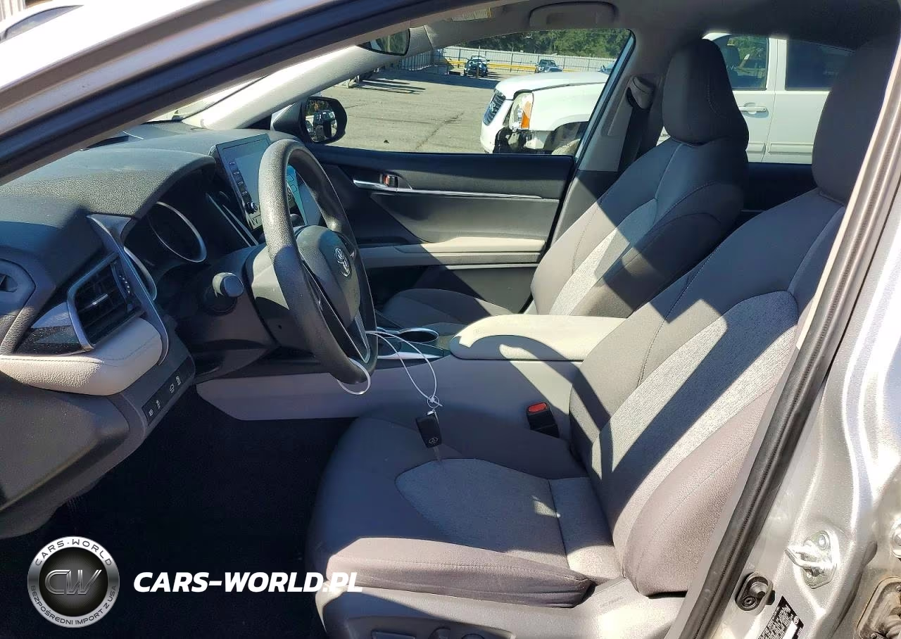 2021 Toyota Camry Le VIN:4T1C11AK9MU449655 - 7