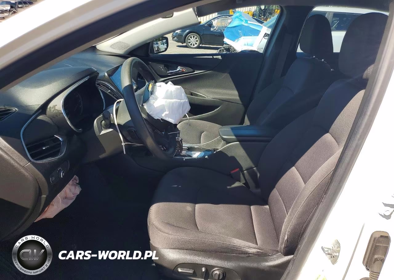 2019 Chevrolet Malibu Lt VIN:1G1ZD5STXKF108098 - 7