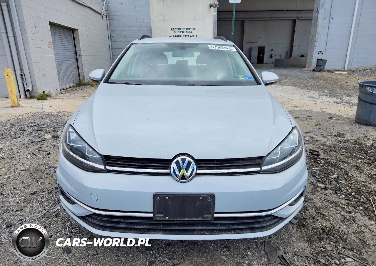 2018 Volkswagen Golf Sportwagen S VIN:3VW117AU3JM753447 - 5