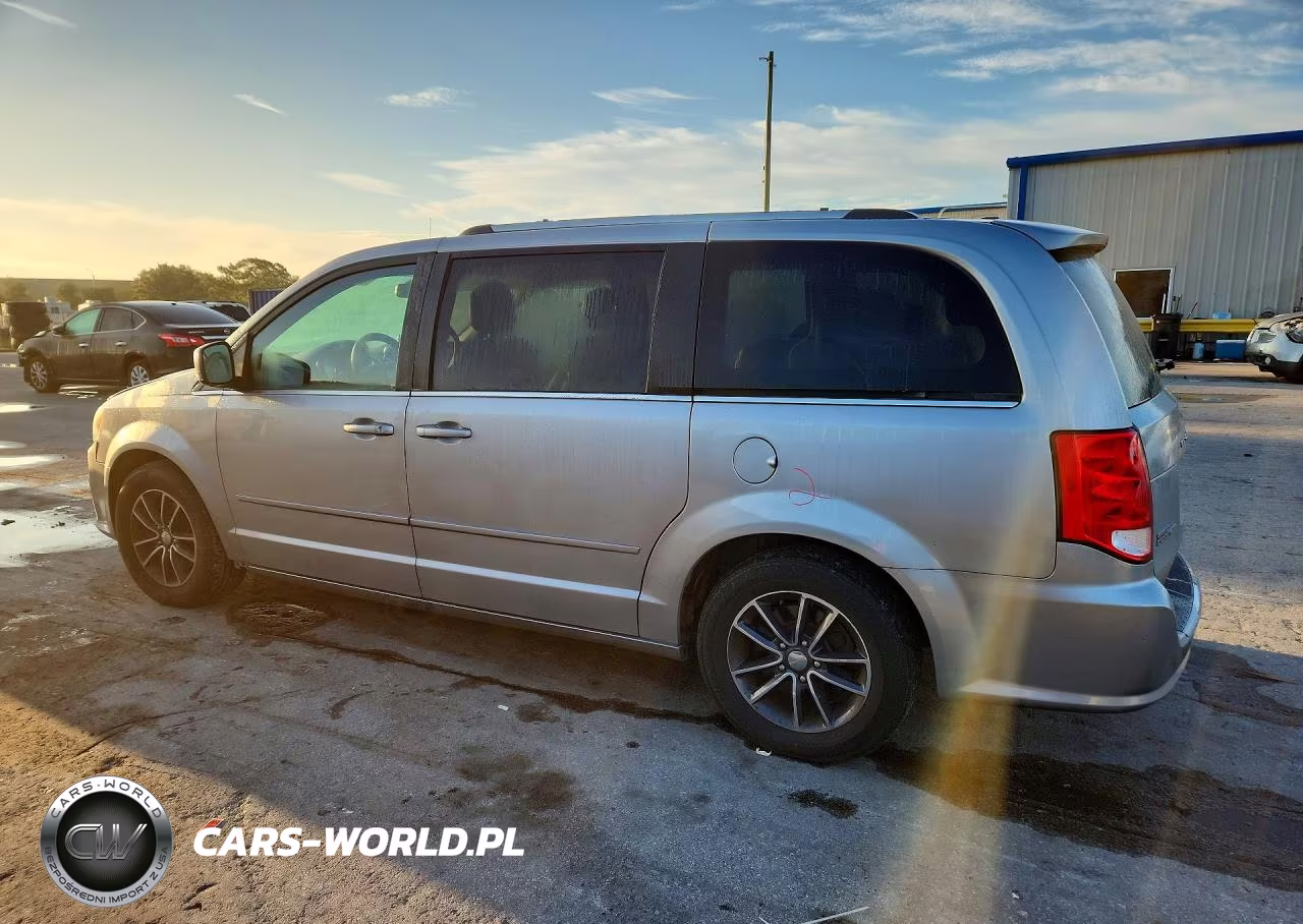 2017 Dodge Grand Caravan Sxt VIN:2C4RDGCG2HR806923 - 2