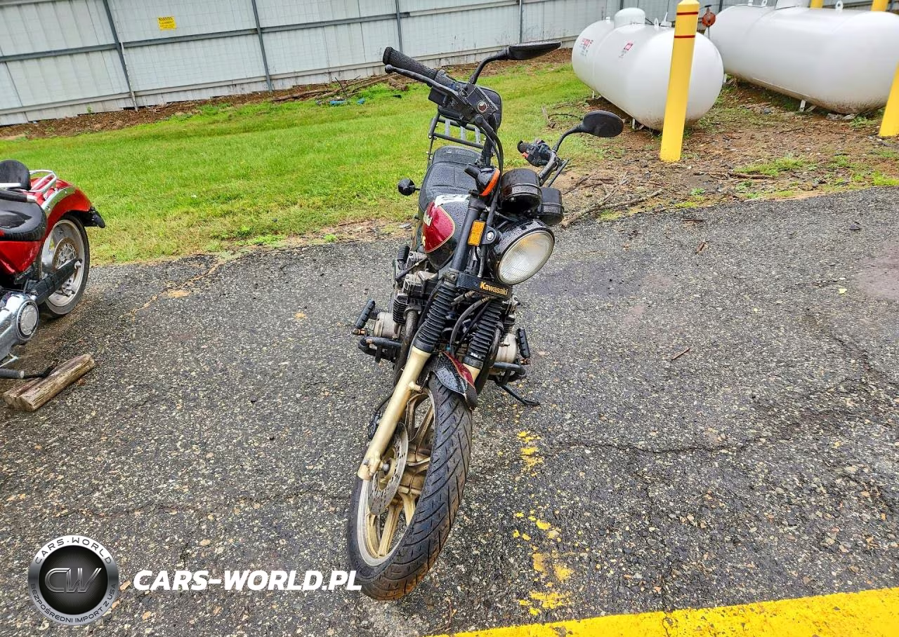 1982 Kawasaki Kz750 N VIN:JKAKZDN11CA006437 - 2