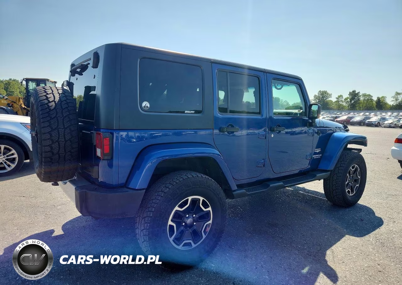 2009 Jeep Wrangler Unlimited Sahara VIN:1J8GA591X9L735979 - 3