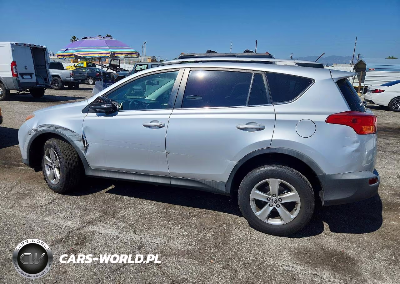 2015 Toyota Rav4 Xle VIN:2T3WFREV2FW213487 - 2