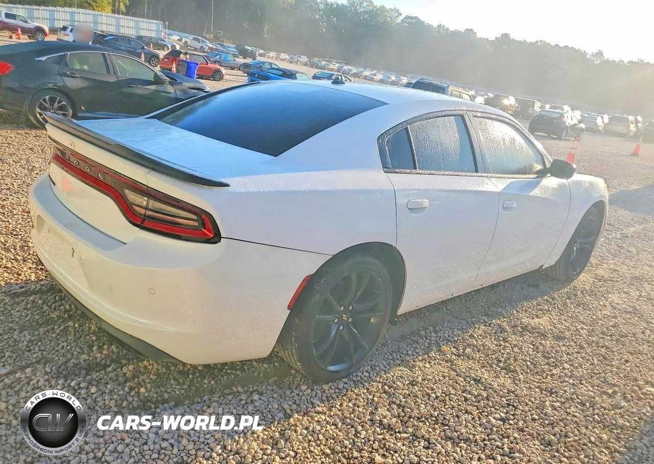 2018 Dodge Charger Sxt VIN:2C3CDXBG6JH167663 - 3